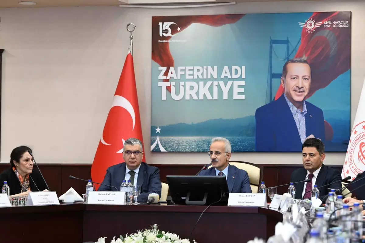 bakan uraloglu son 23 yilda toplam 2984 milyar dolarlik yatirim gerceklestirdik mIuREIAB.jpg