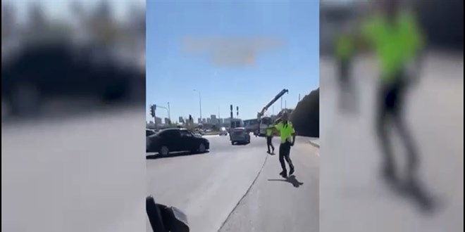 dur ihtarina uymayan suruculer yuzunden 9 sehit verildi 29 sivil hayatini kaybetti vz3TbYzr.jpg