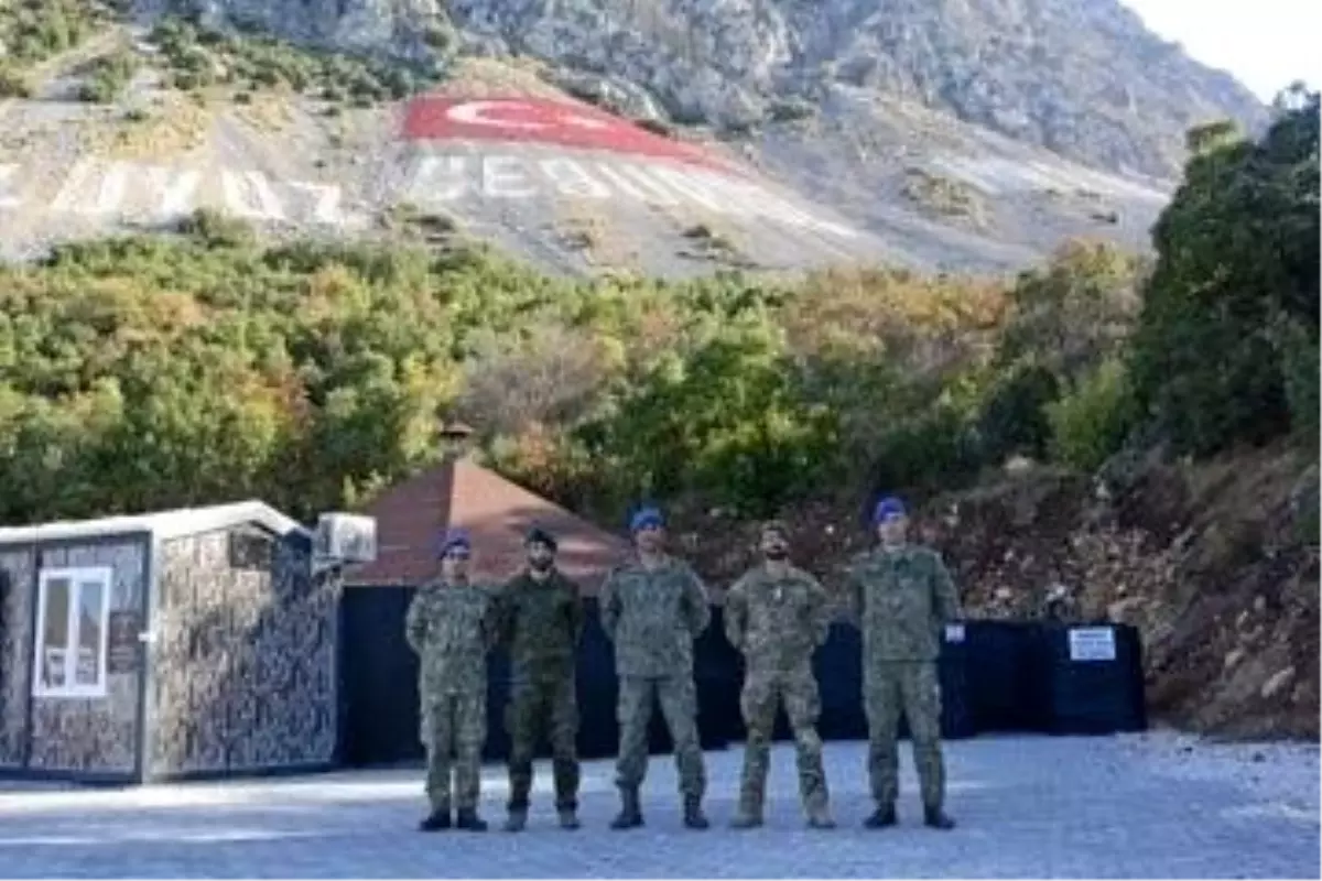 ispanyol heyet komando okulunu ziyaret etti 9k8dLeWm.jpg