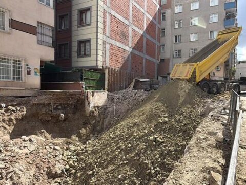 Bahcelievlerde korkutan cokme 15 daire apar topar bosaltildi kritik inceleme suruyor 2KaLMaau